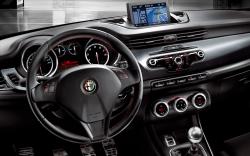 ALFA ROMEO GIULIETTA interior