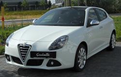 ALFA ROMEO GIULIETTA white