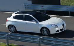 ALFA ROMEO GIULIETTA white