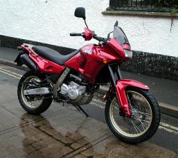 APRILIA PEGASO 125 red