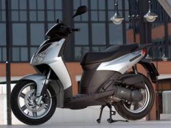 APRILIA SPORTCITY silver