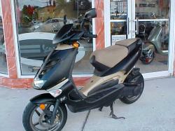 APRILIA SR 50 black