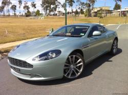 ASTON MARTIN DB9 green