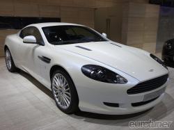 ASTON MARTIN DB white