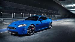 ASTON MARTIN DBS blue