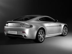 ASTON MARTIN V8 VANTAGE silver