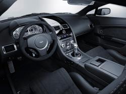 ASTON MARTIN VANTAGE interior