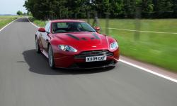 ASTON MARTIN VANTAGE red