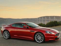 ASTON MARTIN VIRAGE red