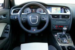 AUDI 100 S4 interior