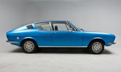 AUDI 100 blue