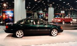 AUDI 100 green