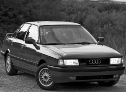 AUDI 90 black