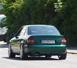 AUDI A4 green