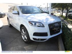 AUDI Q7 3.0 brown