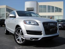 AUDI Q7 silver