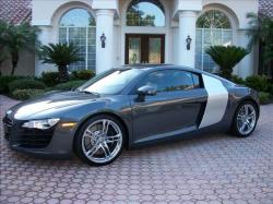 AUDI R8 4.2 brown