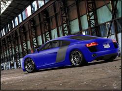 AUDI R8 blue