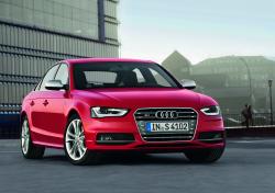 AUDI S4 red