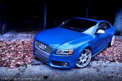 AUDI S5 blue