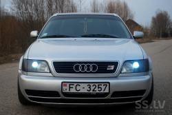 AUDI S6 5.2 black