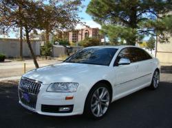 AUDI S8 white