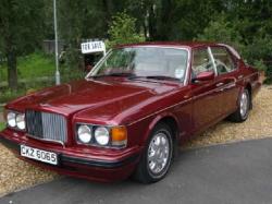 BENTLEY BROOKLANDS red