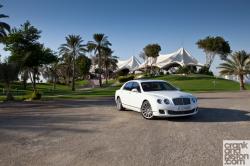 BENTLEY CONTINENTAL FLYING SPUR red