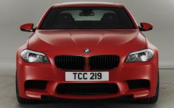 BMW M5 red