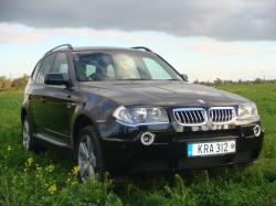 BMW X3 2.0D red