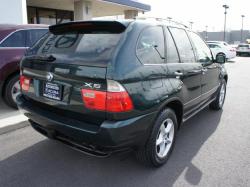 BMW X5 green