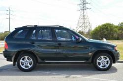 BMW X5 green