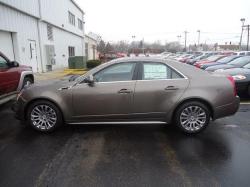 CADILLAC CTS brown