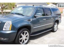 CADILLAC ESCALADE blue