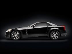 CADILLAC XLR red