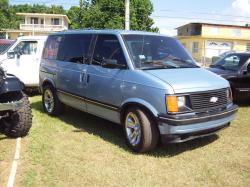 CHEVROLET ASTRO 4X4 blue