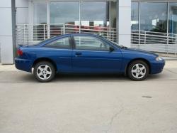 CHEVROLET CAVALIER 2.2 red