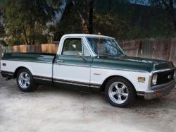 CHEVROLET CHEYENNE red