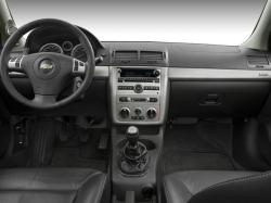 CHEVROLET COBALT COUPE interior