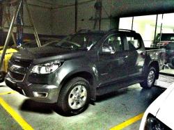 CHEVROLET COLORADO 4X4 black