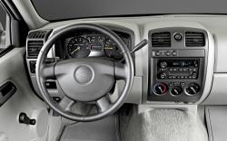 CHEVROLET COLORADO interior