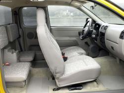 CHEVROLET COLORADO interior