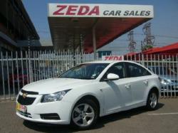 CHEVROLET CRUZE 1.6 white