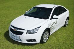 CHEVROLET CRUZE green