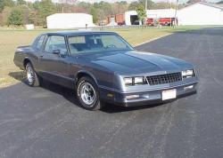 CHEVROLET MONTE CARLO COUPE blue