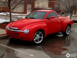 CHEVROLET SSR brown