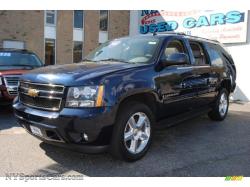 CHEVROLET SUBURBAN blue