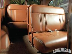 CHEVROLET SUBURBAN brown