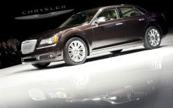 CHRYSLER 300 brown