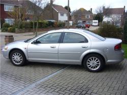 CHRYSLER SEBRING 2.7 white